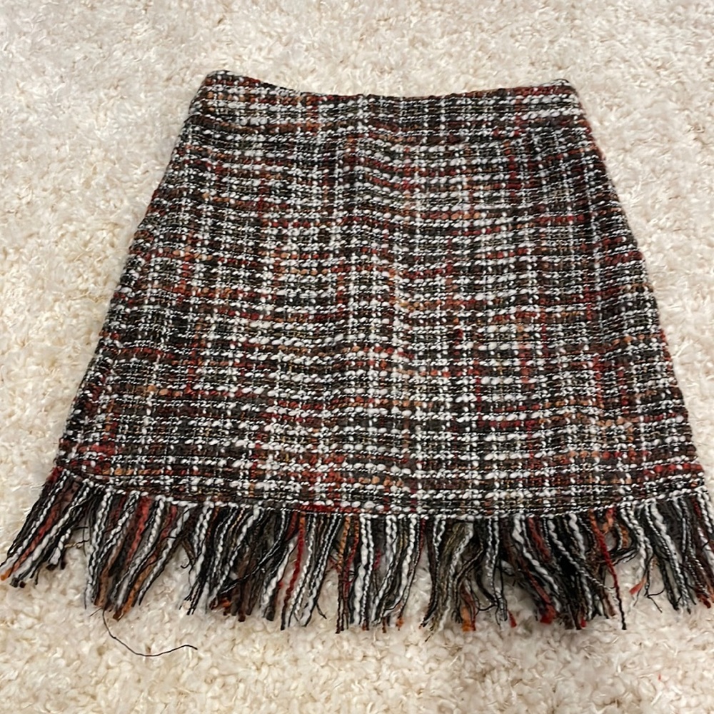 Super cute versona knit fringe skirt XS